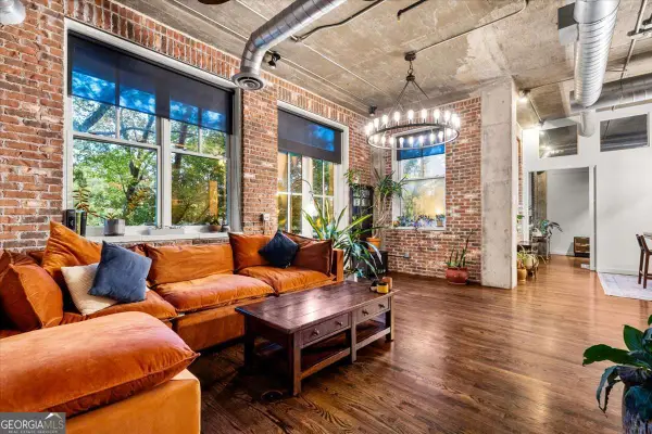 3235 Roswell Road Ne #609, Atlanta, GA 30305