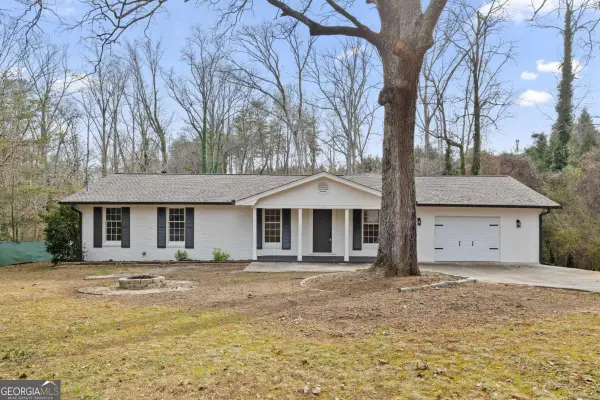 1180 Lakeshore Circle, Gainesville, GA 30501