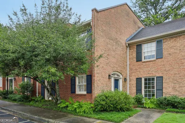 11 Kings Walk Ne, Atlanta, GA 30307