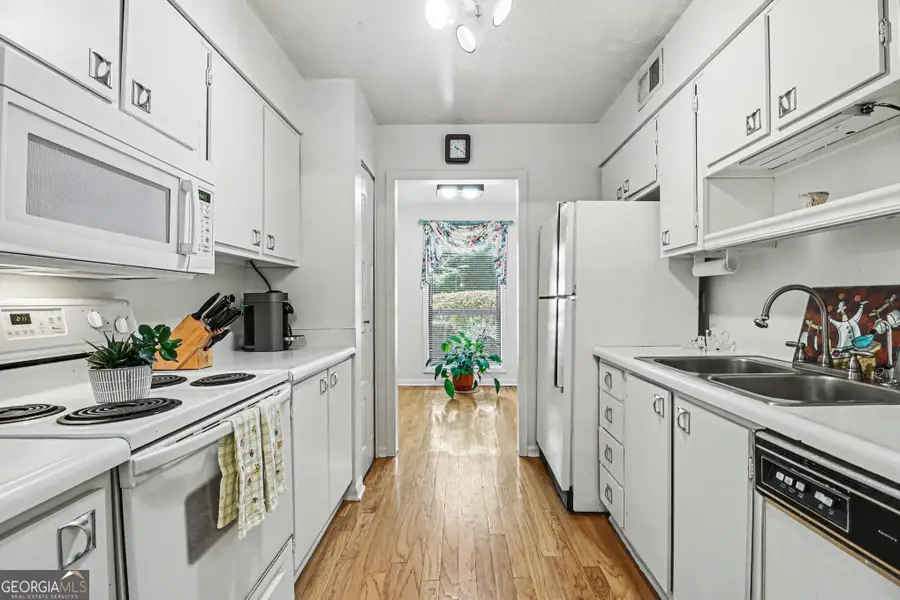 4862 Twin Lakes Trail, Dunwoody, GA 30360 - #2