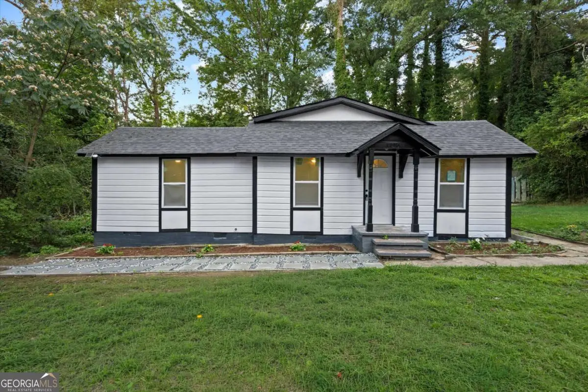 4210 Rockbridge Road, Stone Mountain, GA 30083 - #1