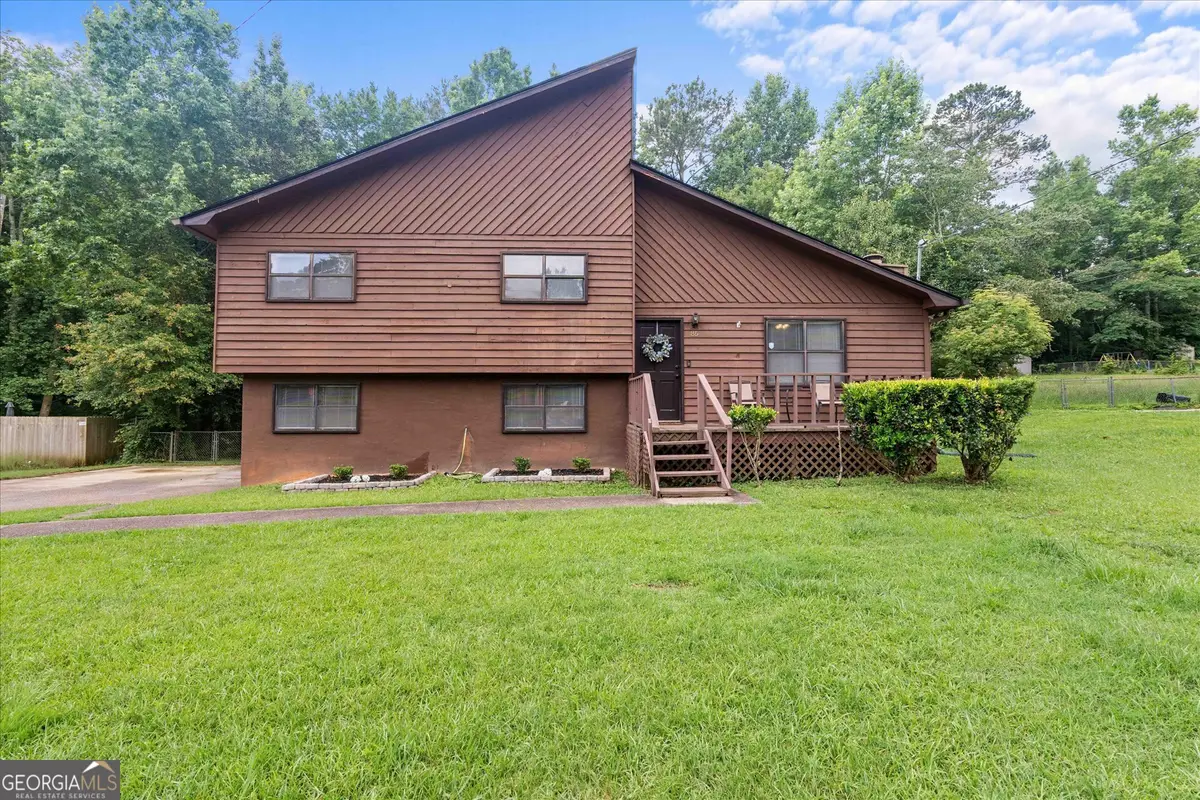 85 S Meadowcliff Cir, Carrollton, GA 30117 - #1