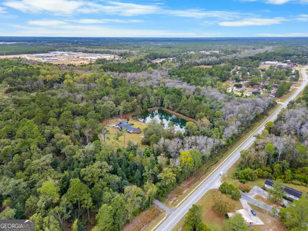 100 Morgan Drive, Jesup, GA 31545