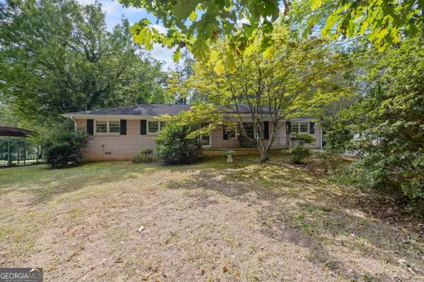 589 Creek View Drive, Lawrenceville, GA 30044