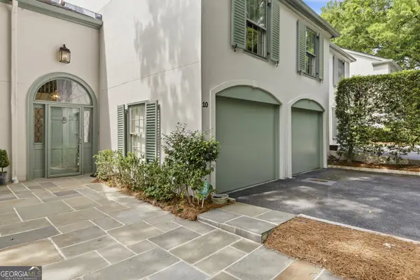 10 Mooregate Square #10, Atlanta, GA 30327