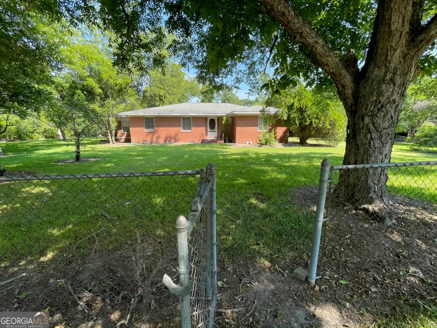 218 W Peter Street, Cochran, GA 31014 - #2