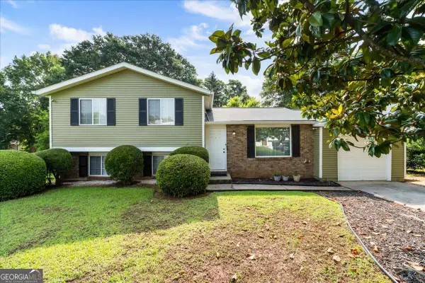 10455 Worthington Hills Manor, Roswell, GA 30076