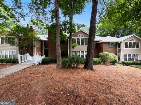507 Barrington Hills Drive, Atlanta, GA 30350