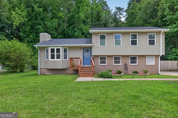 95 S Meadowcliff Circle, Carrollton, GA 30116