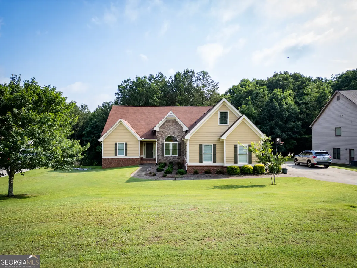 725 Lincoln Drive, Winder, GA 30680 - #1