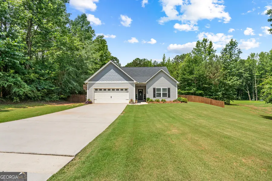 273 Park Pine Circle, Grantville, GA 30220 - #2