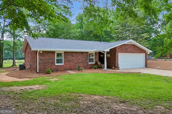 152 Curved Road, Jonesboro, GA 30238