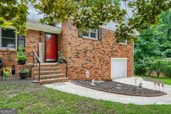 620 Ravenwood Drive, Woodstock, GA 30188
