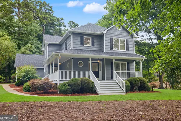 105 Rosedell Ct., Fayetteville, GA 30214