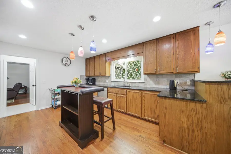 1875 Dovonshire Road Sw, Marietta, GA 30064 - #3