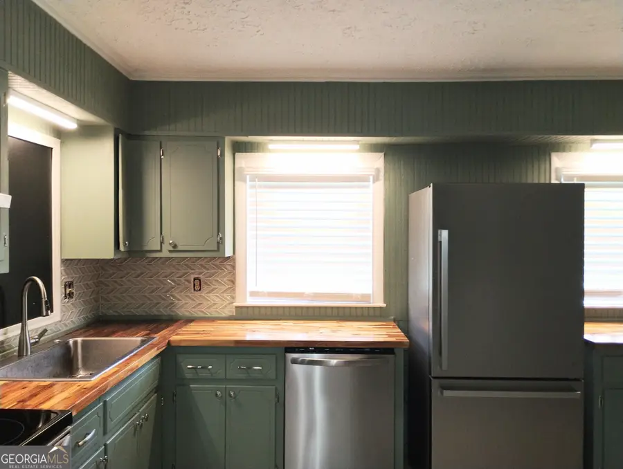 126 N Tallahassee Street, Hazlehurst, GA 31539 - #2