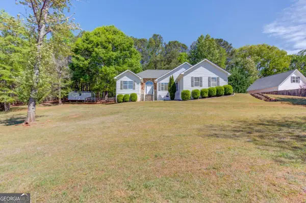 3314 Banks Mountain Dr, Gainesville, GA 30506