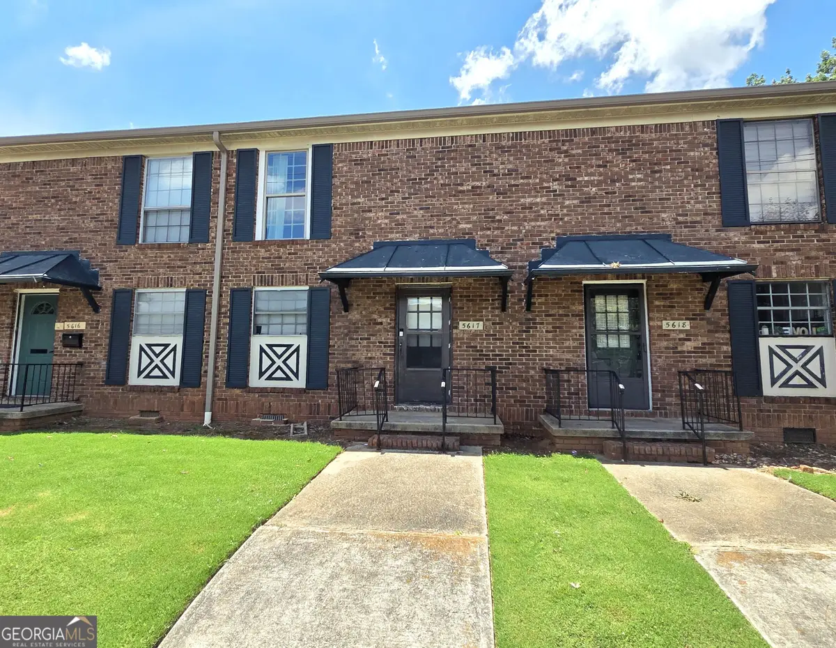 5617 Kingsport Drive Ne, Sandy Springs, GA 30342 - #1