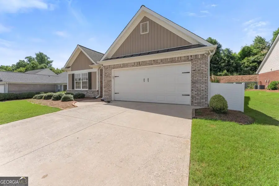 316 Lakeview Bend Circle, Jefferson, GA 30549 - #2