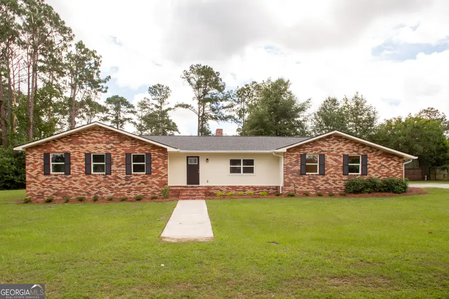 2608 Winchester Road, Waycross, GA 31501 - #2