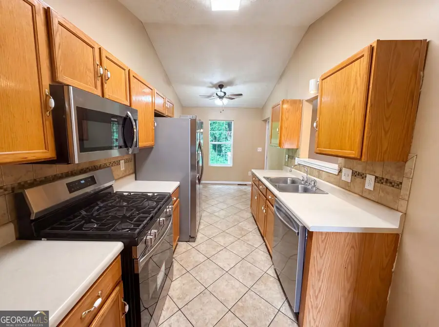 2195 Clayton Ridge, Lithonia, GA 30058 - #2