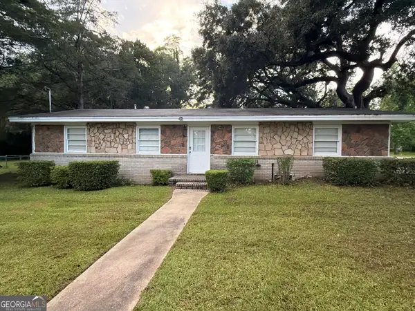 5859 8th Avenue, Eastman, GA 31023