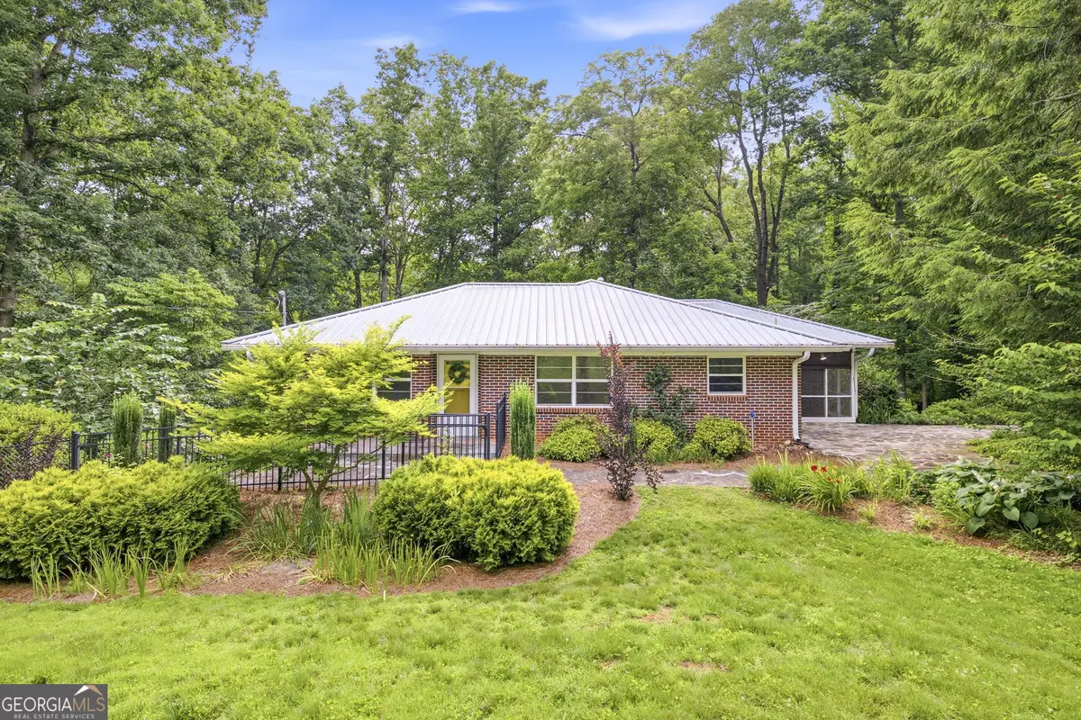 190 North St, Clarkesville, GA 30523 - #1