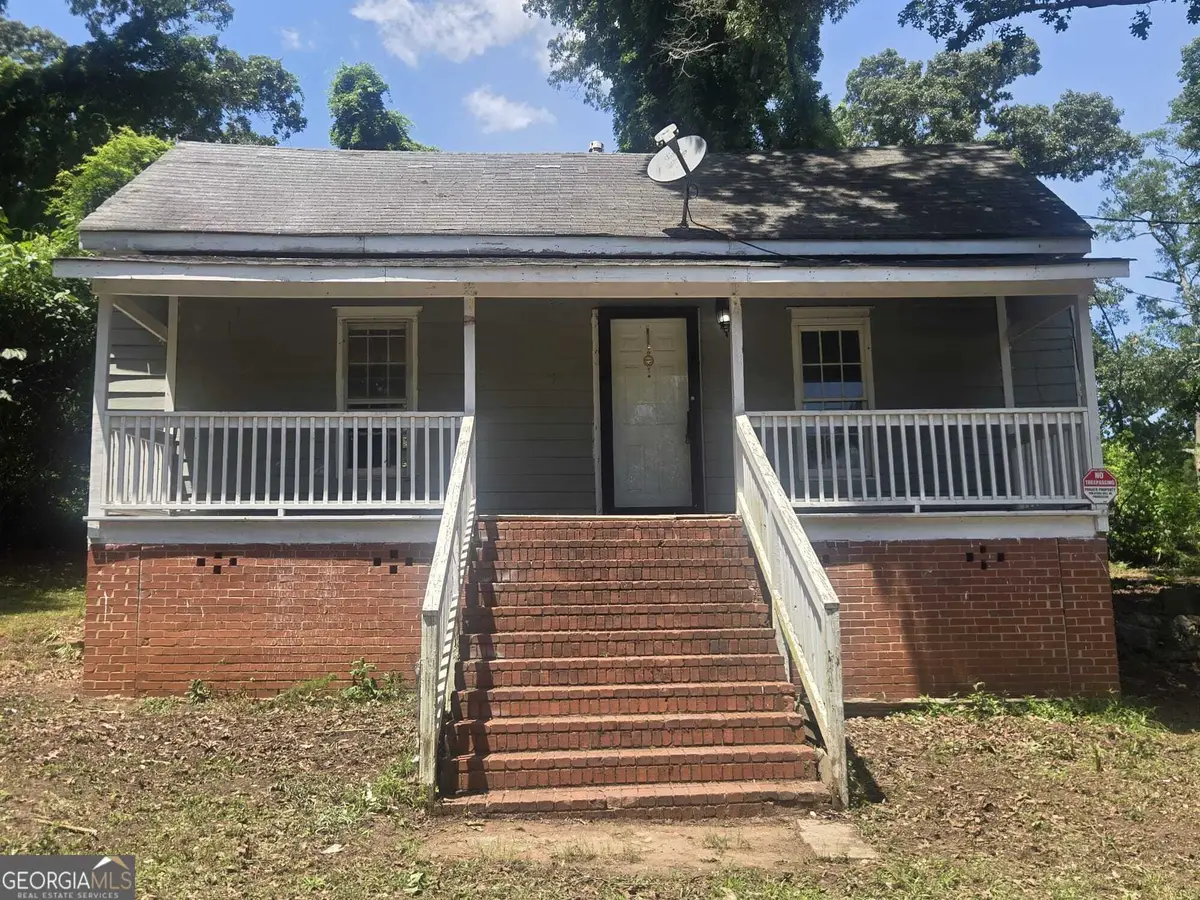 71 Sargent Railroad Avenue, Newnan, GA 30263 - #1