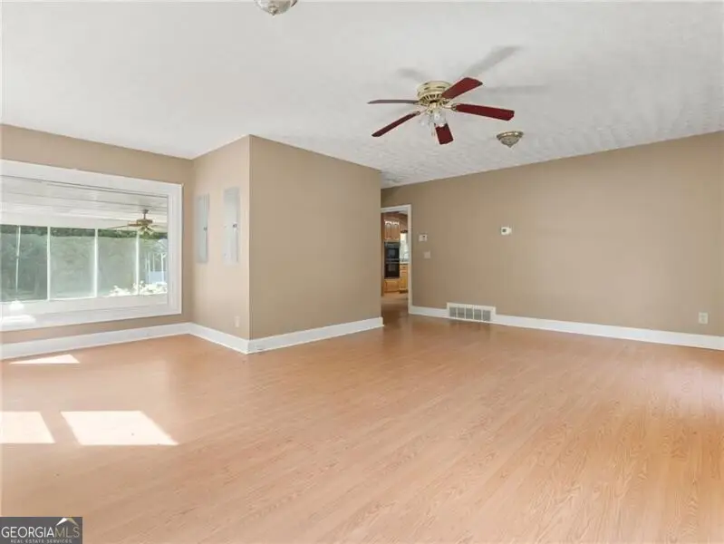 291 E Memorial Drive, Dallas, GA 30132 - #3