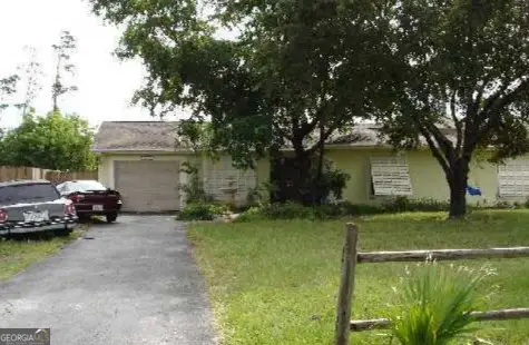 2565 SE Hemsing Street, Port Saint Lucie, FL 34984