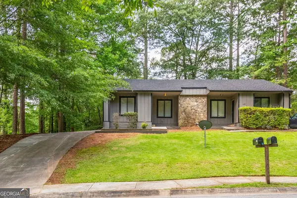 106 Summerwood Drive, Fairburn, GA 30213