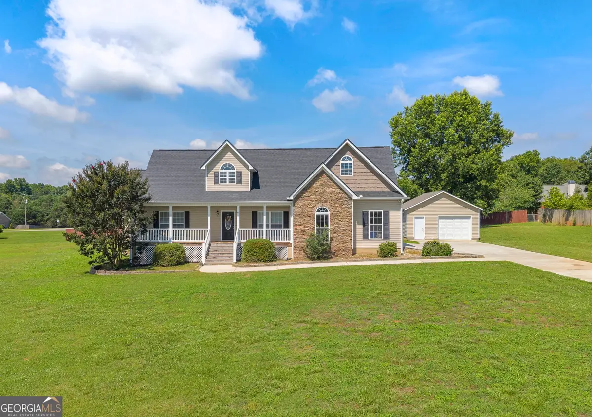 55 Smith St, Royston, GA 30662 - #1