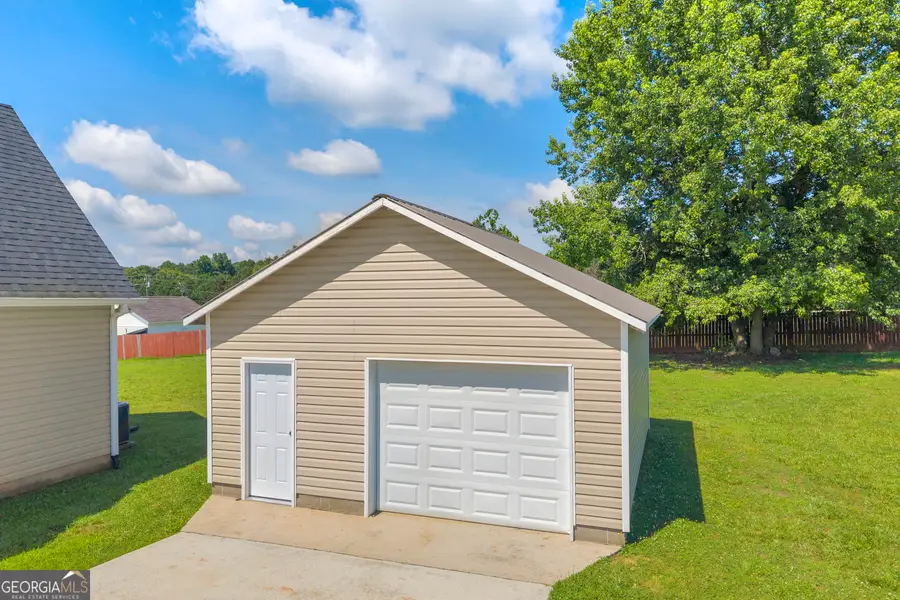 55 Smith St, Royston, GA 30662 - #2