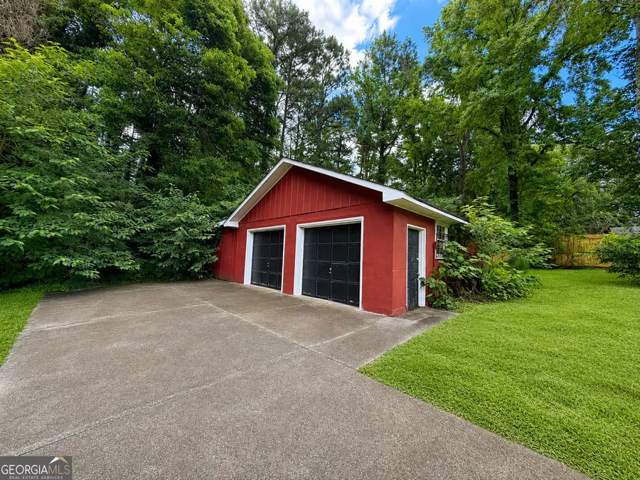 677 Bankshire Drive, Suwanee, GA 30024 - #2