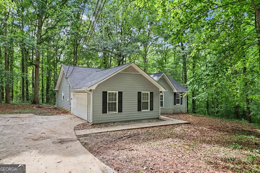160 Vineyards Drive, Newnan, GA 30265 - #3