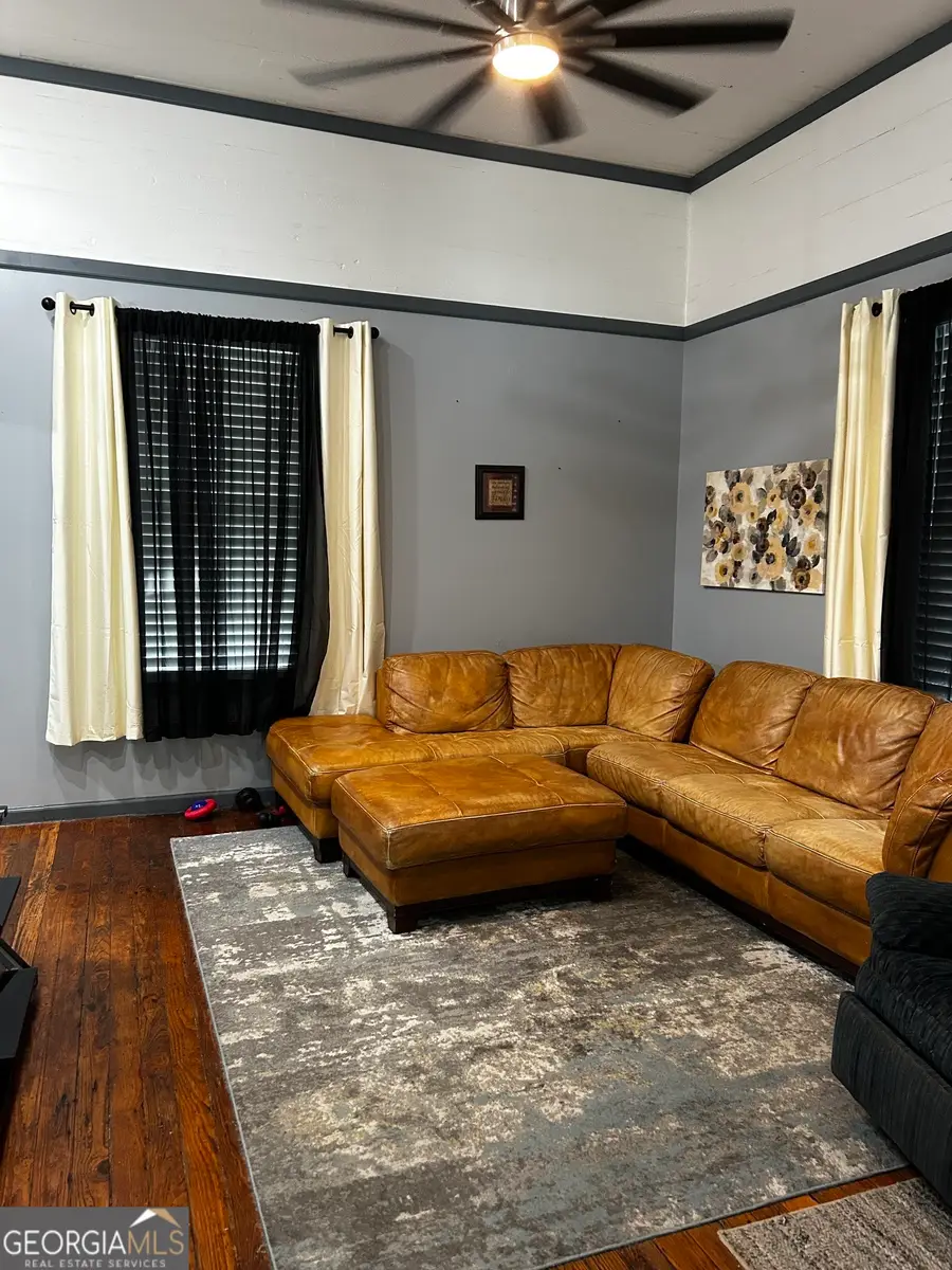 305 S Jackson Street, Hartwell, GA 30643 - #3