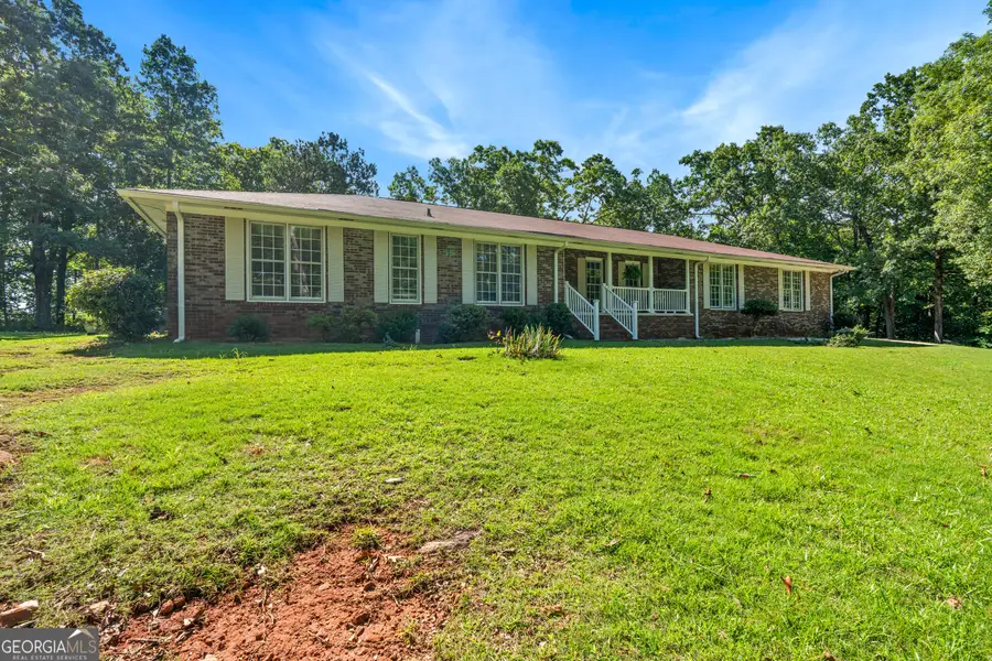 5023 Veterans Mem. Pkway., Lanett, AL 36863 - #3