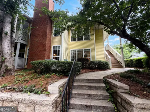6818 Glenridge Drive #APT H, Sandy Springs, GA 30328
