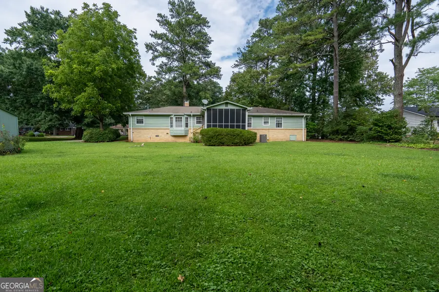 2685 Ashworth Lake Road, Snellville, GA 30078 - #2