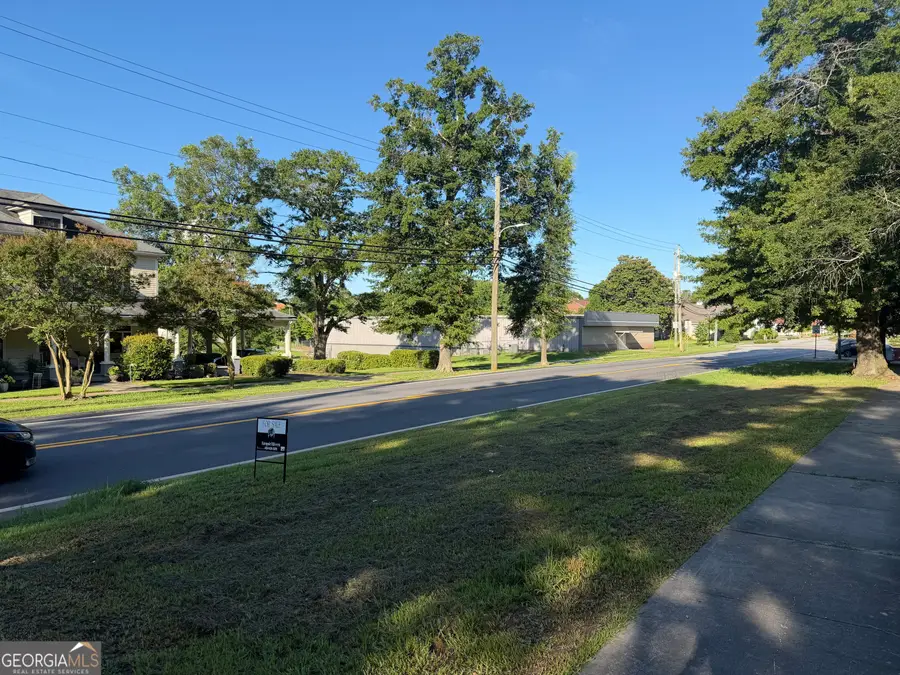 523 E Solomon St, Griffin, GA 30223 - #3