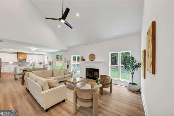 636 Harbour Shores Drive, Jackson, GA 30233