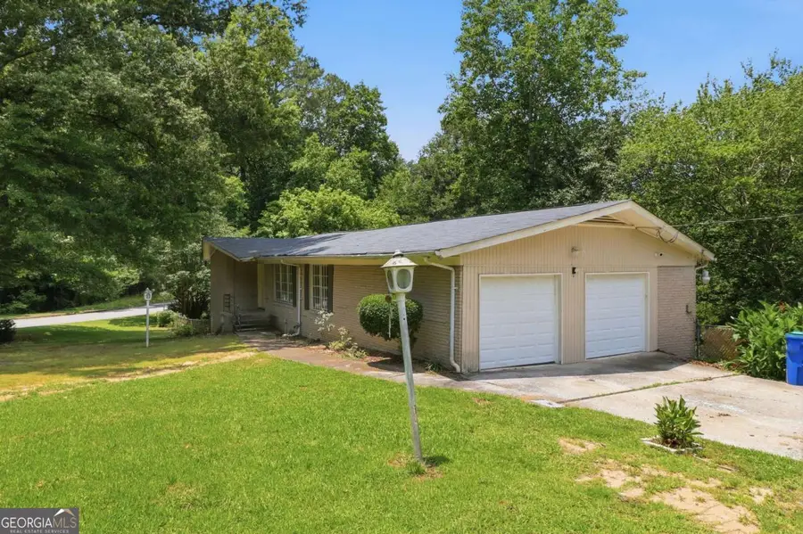 6735 Marlborough Circle S, Atlanta, GA 30349 - #3