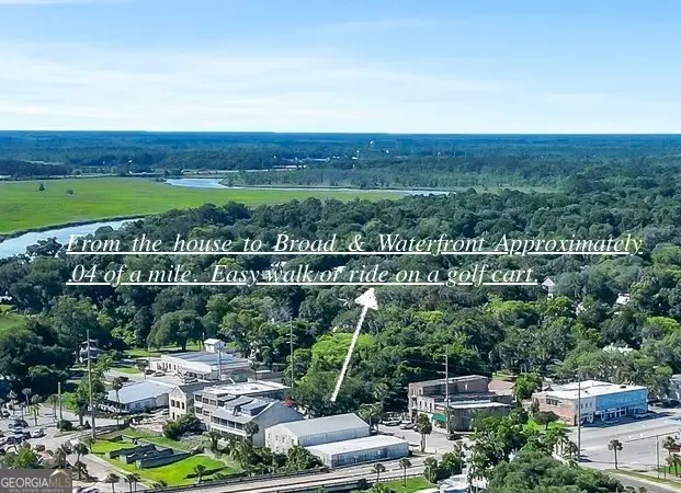 402 Houston Street, Darien, GA 31305 - #2