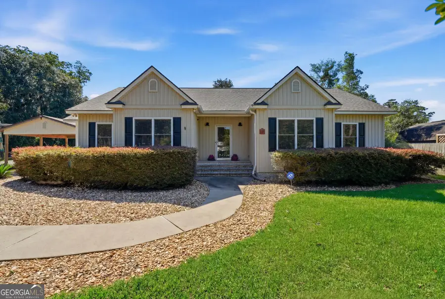 402 Houston Street, Darien, GA 31305 - #3