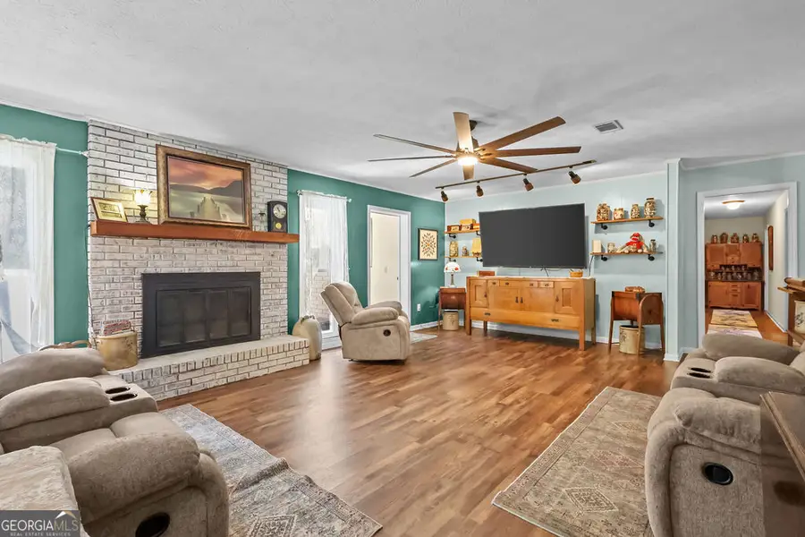 412 Pierce Street, Jesup, GA 31545 - #2