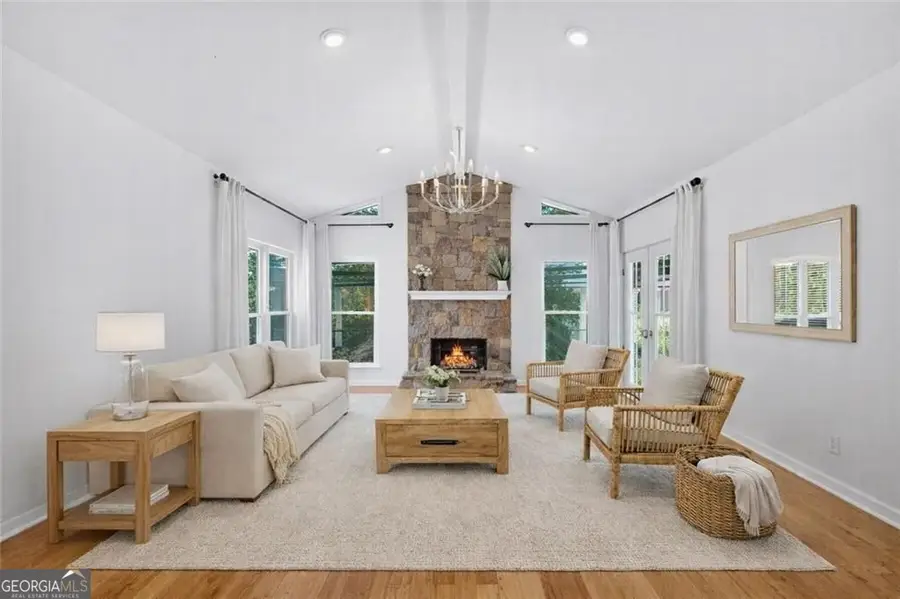 755 E Hembree Crossing, Roswell, GA 30076 - #2