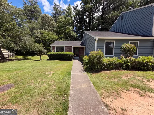 79 Sandalwood Circle, Lawrenceville, GA 30046