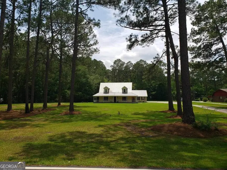 210 Pineview Avenue, Baxley, GA 31513 - #2