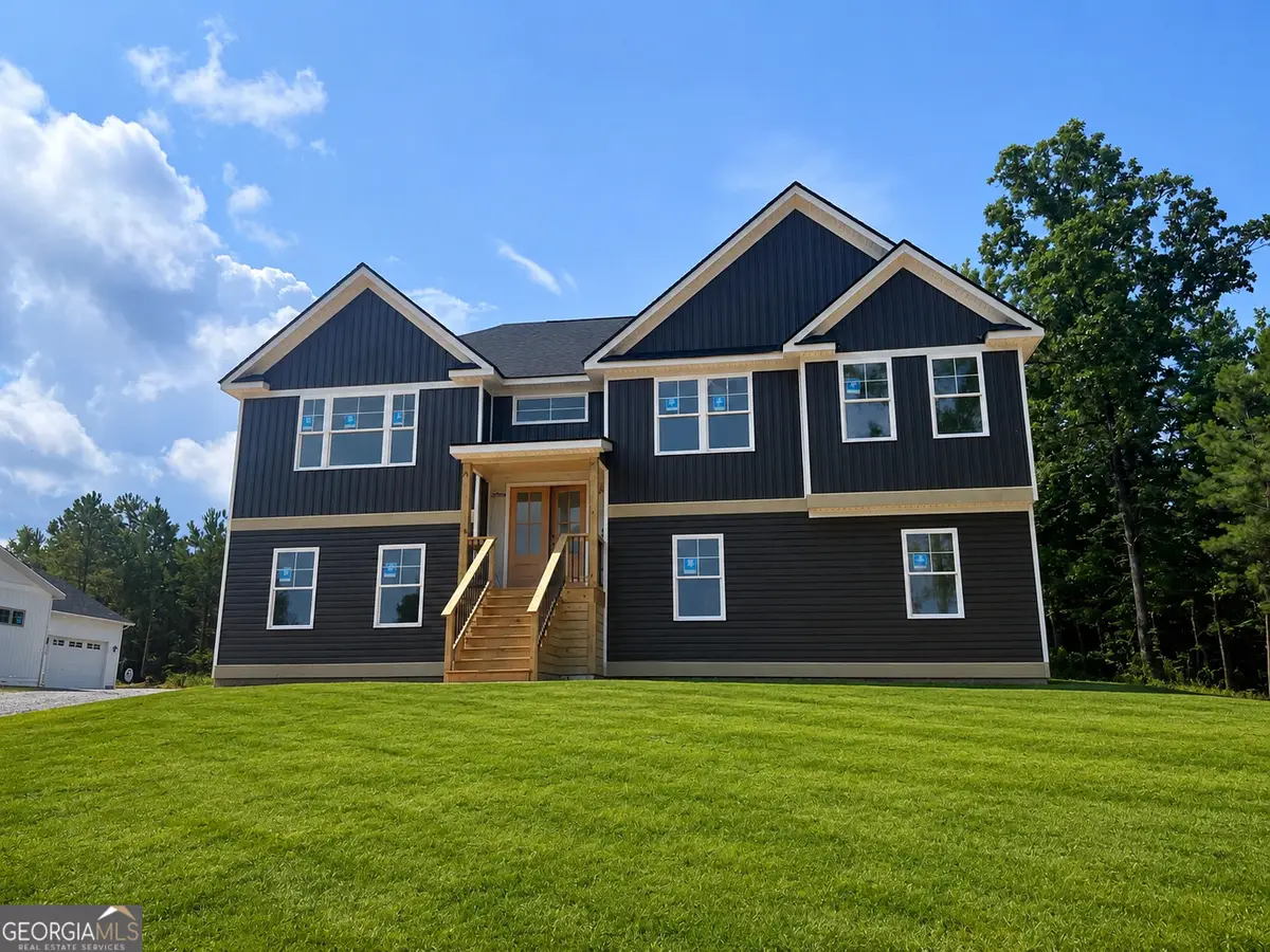 330 W. Lakeview Drive, Milledgeville, GA 31061 - #1