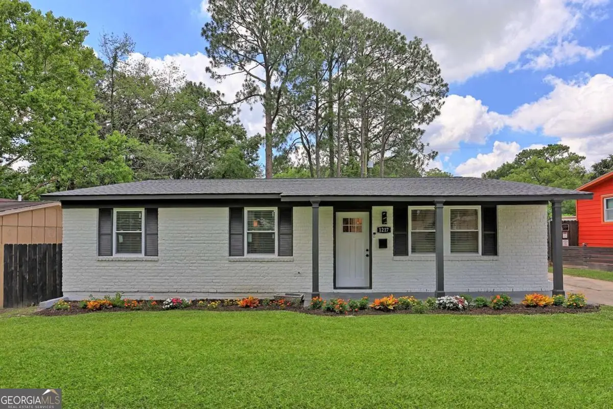 1217 E 34th Street, Savannah, GA 31404 - #1